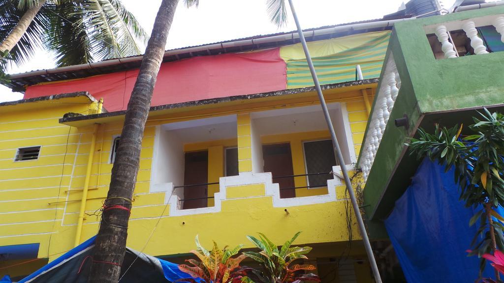 Alina Guest House Calangute Buitenkant foto